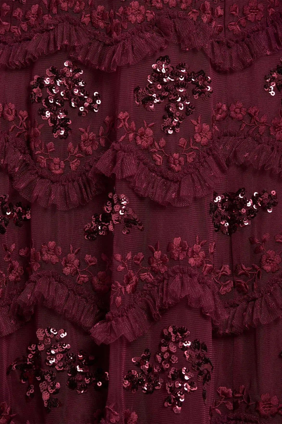 Daisy Wave Sequin Evening Dress in Maroon