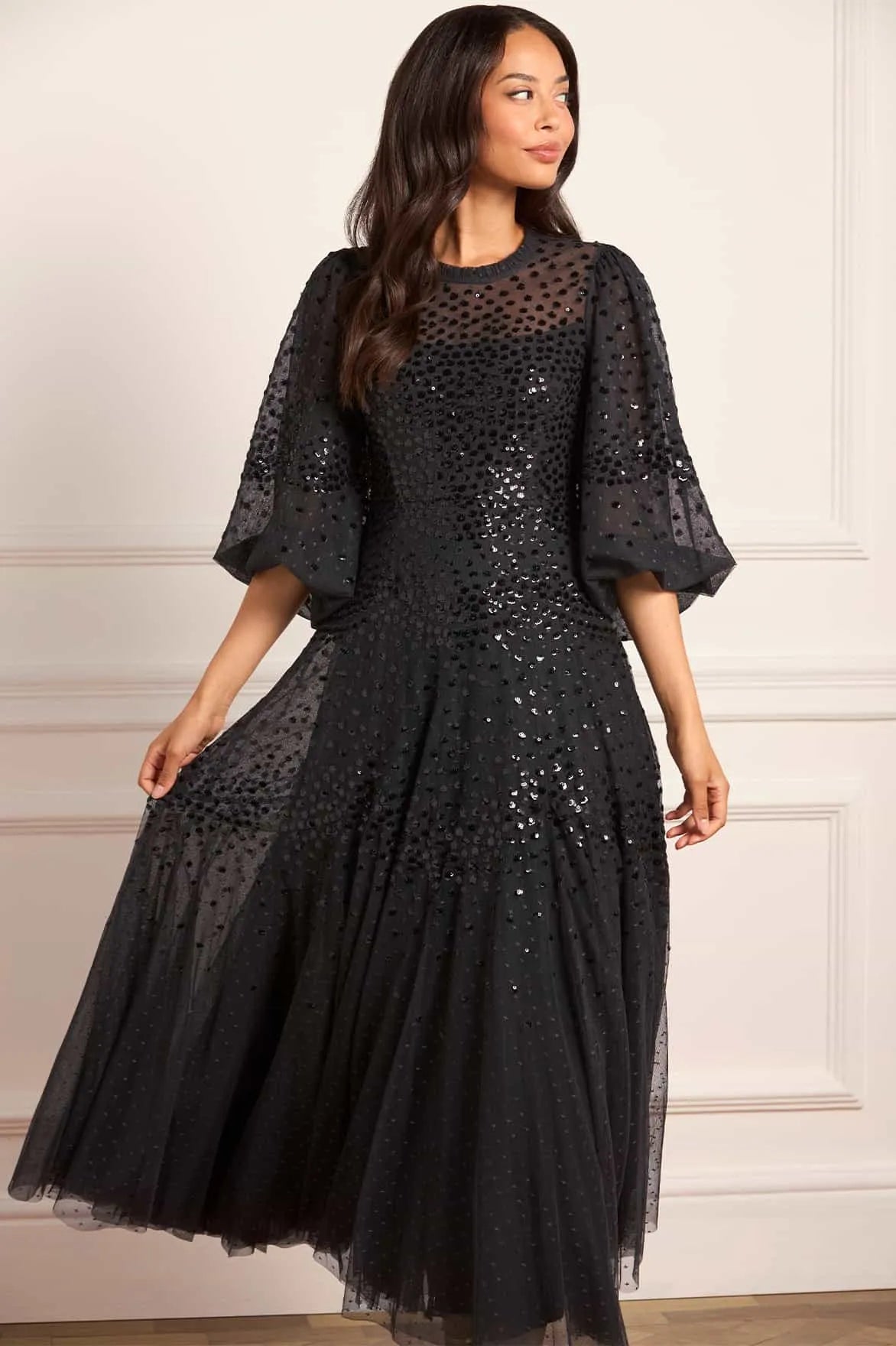 Scallop Sequin Evening Dress in Black