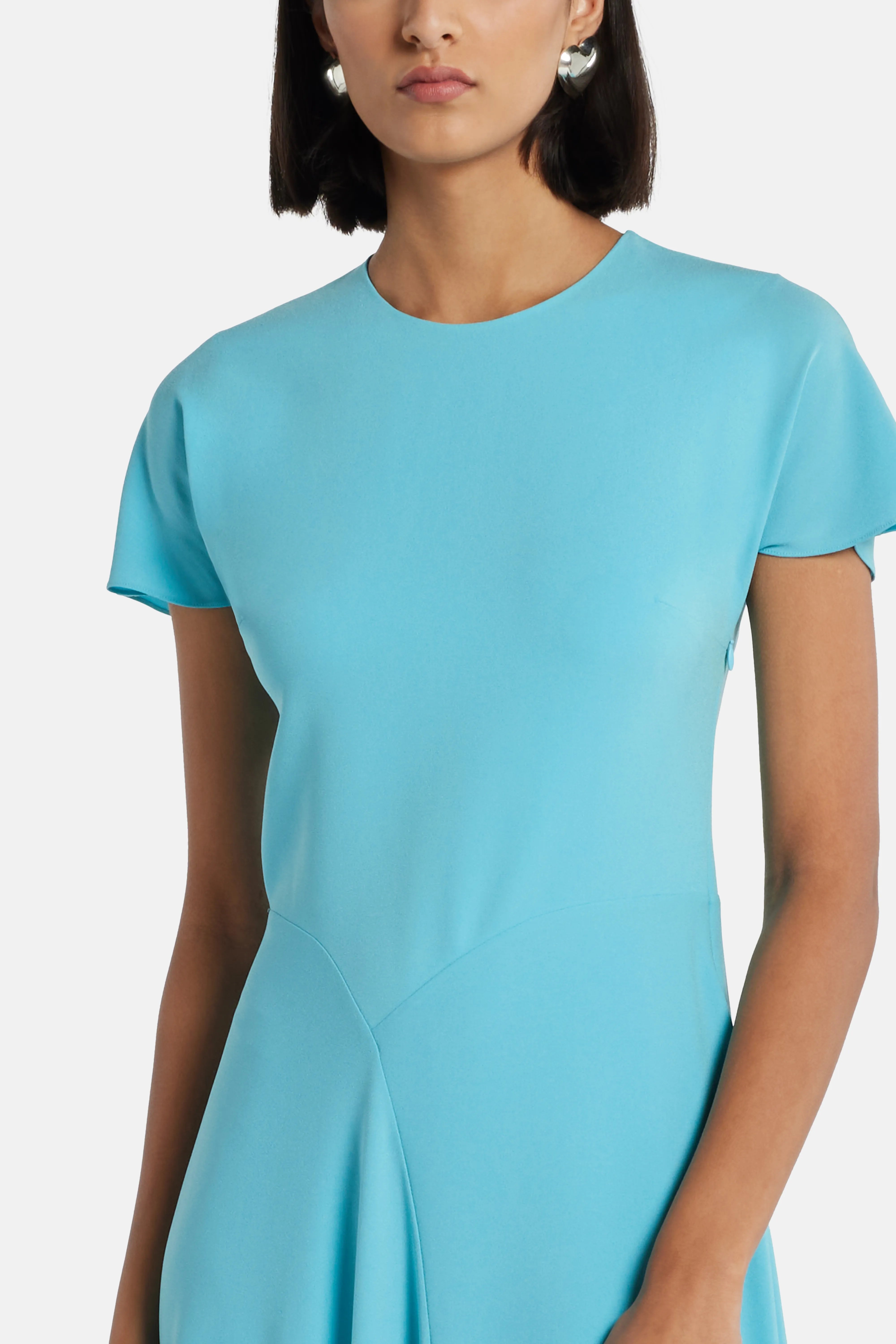 فستان طويل أدريانا باللون الأزرق