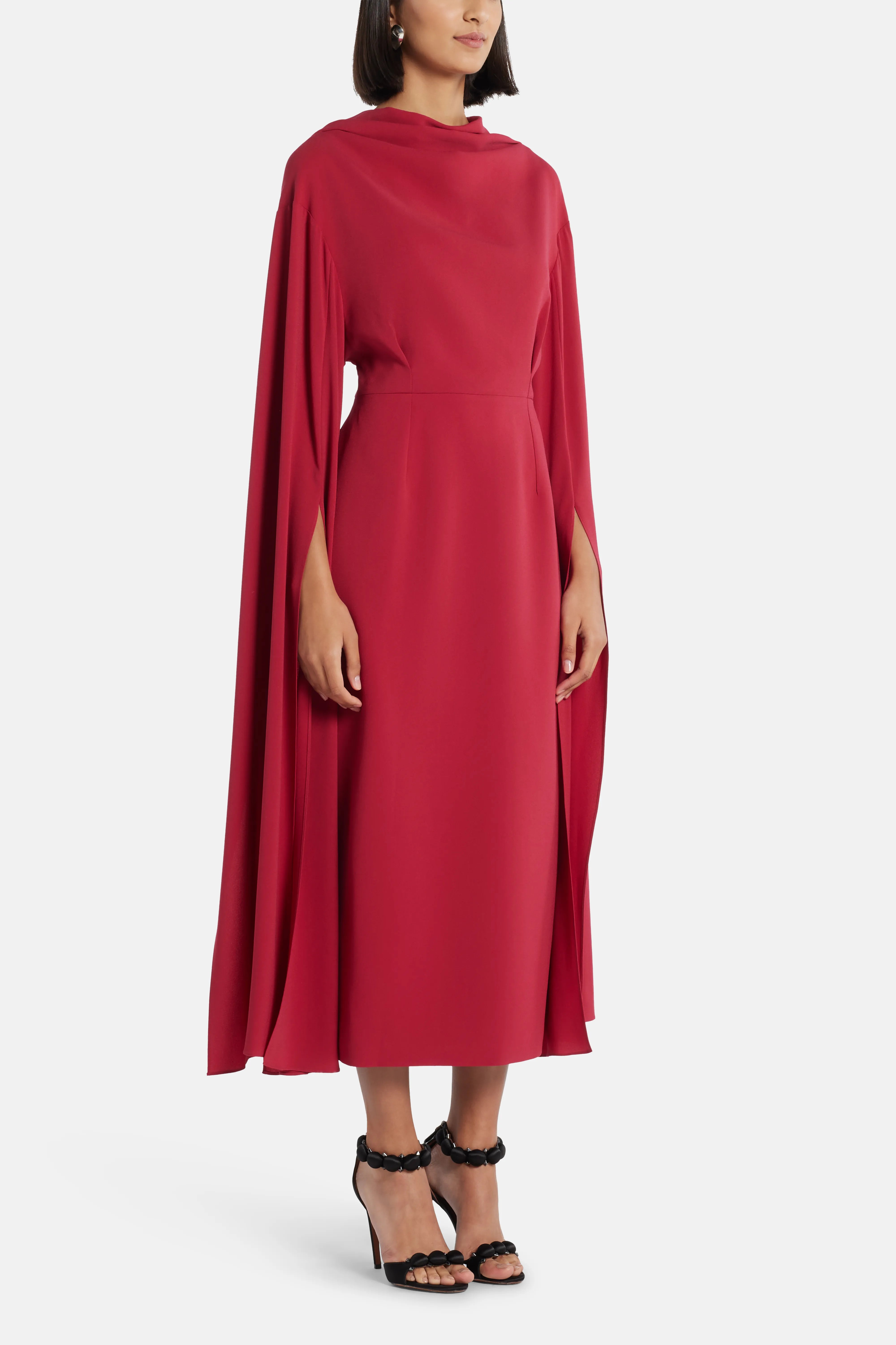 فستان ميدي نور بأكمام واسعة باللون الأحمر