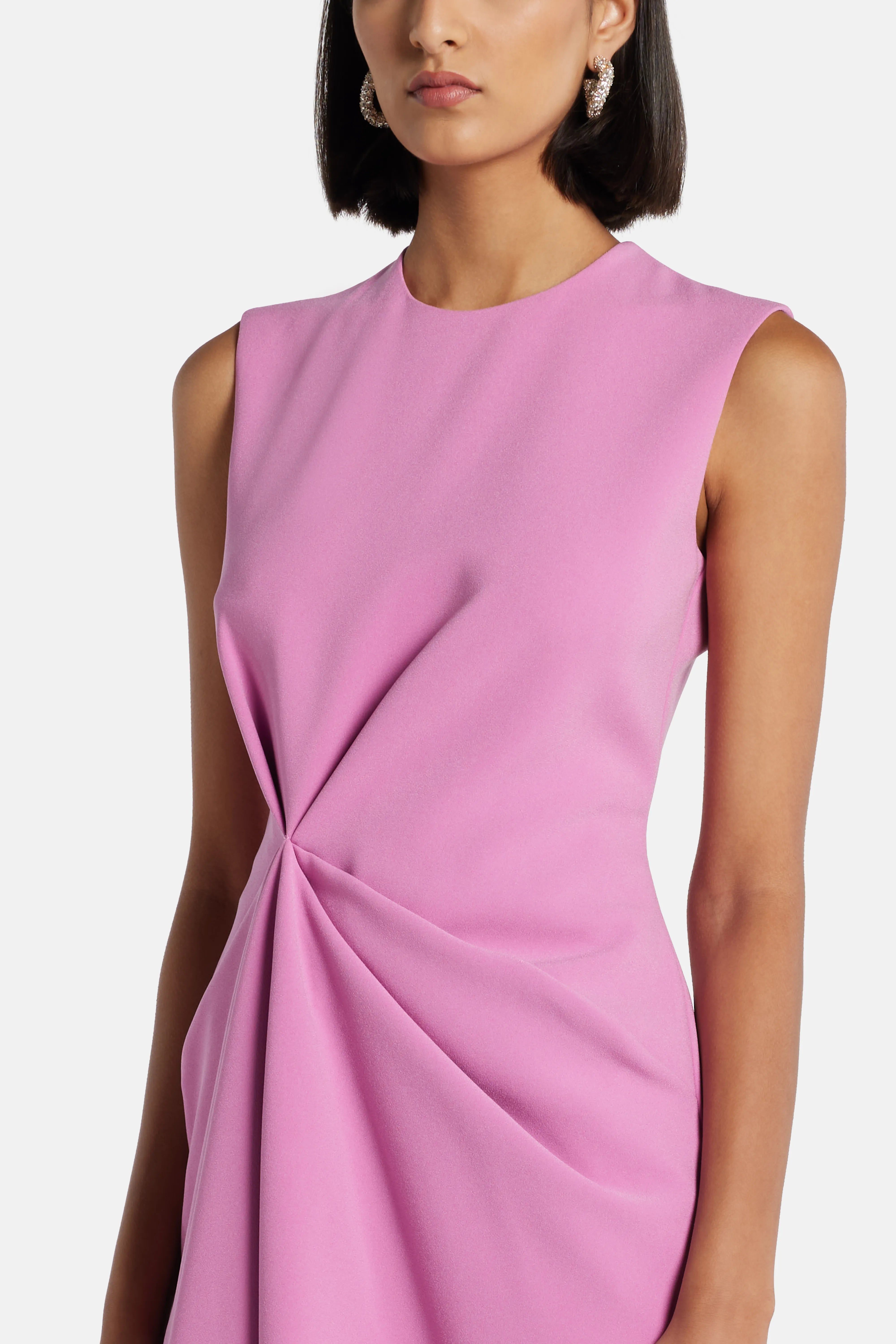 فستان ميدي ألماس بدون أكمام باللون الوردي