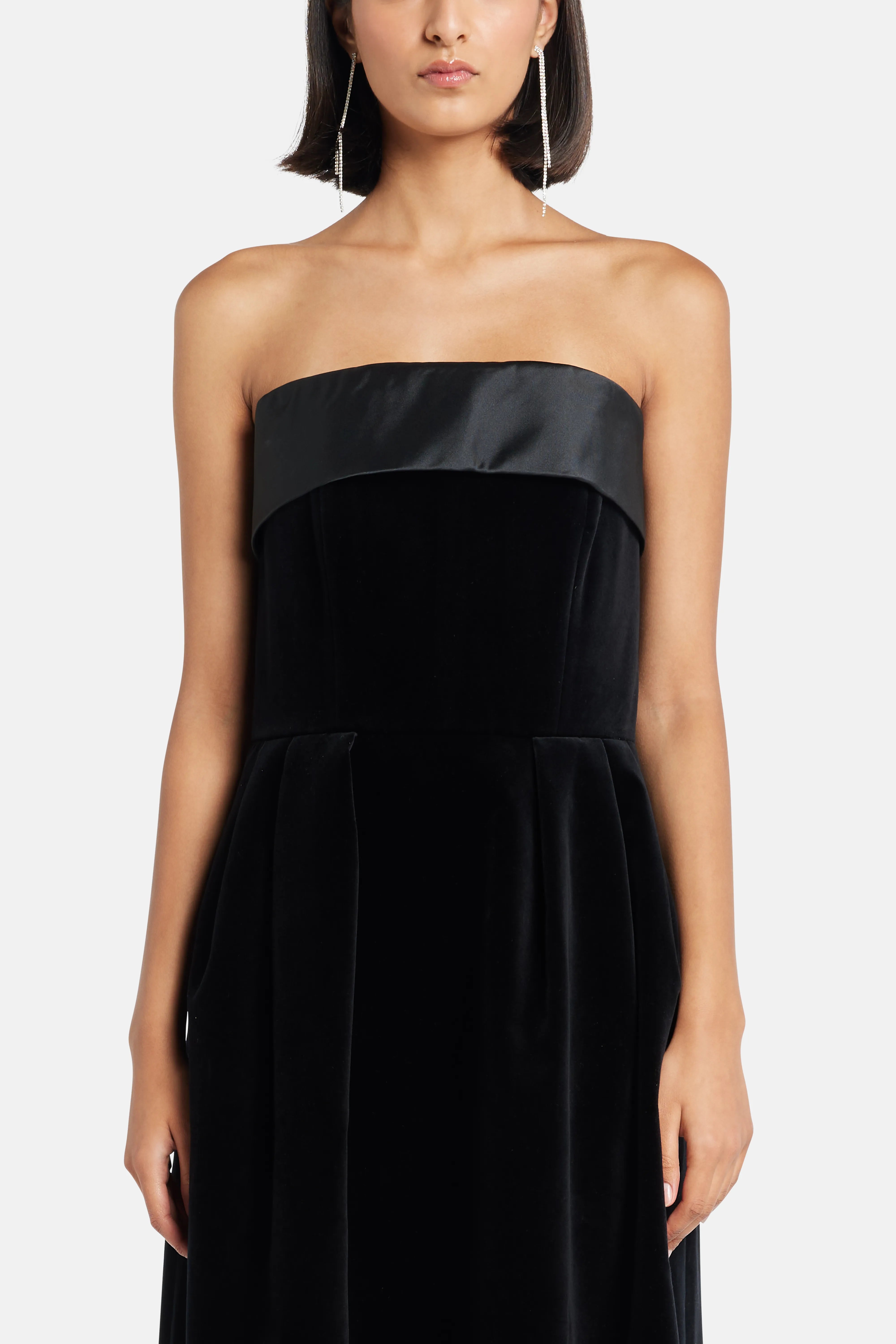 Velvet Strapless Bow Back Evening Dress in Black