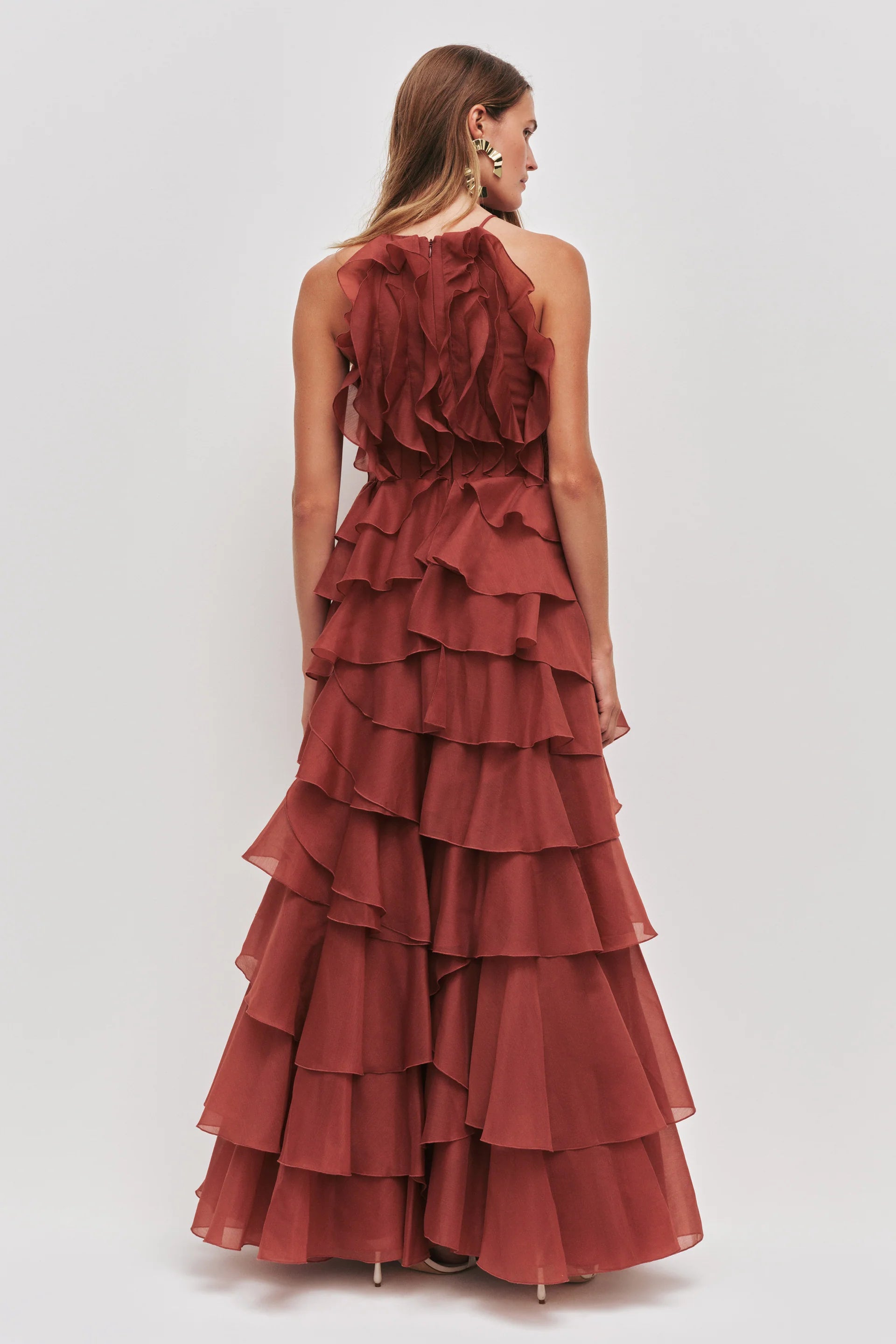 Cleo Sleeveless Maxi Dress In Brown