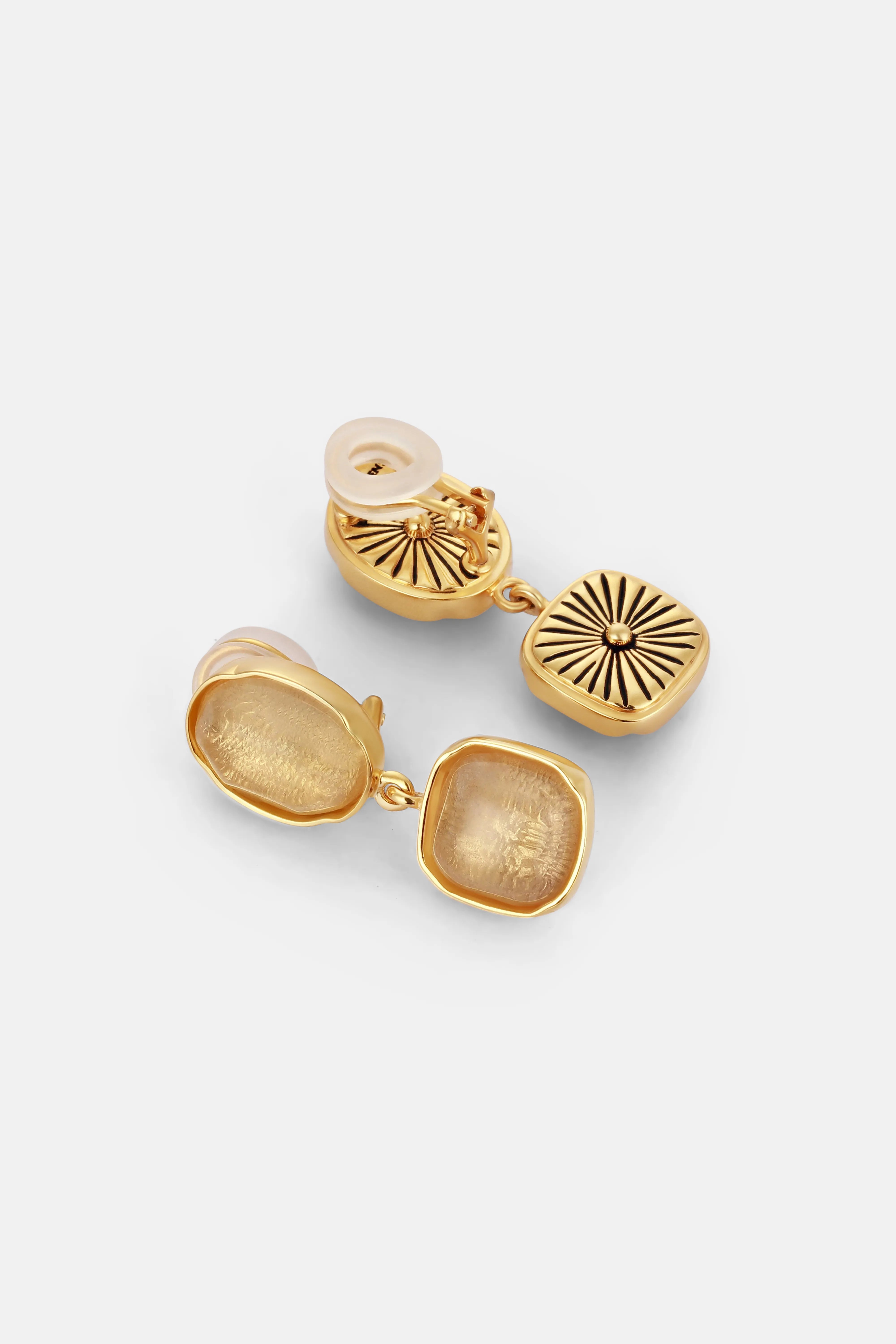 Clip Cabochons Earrings in Gold