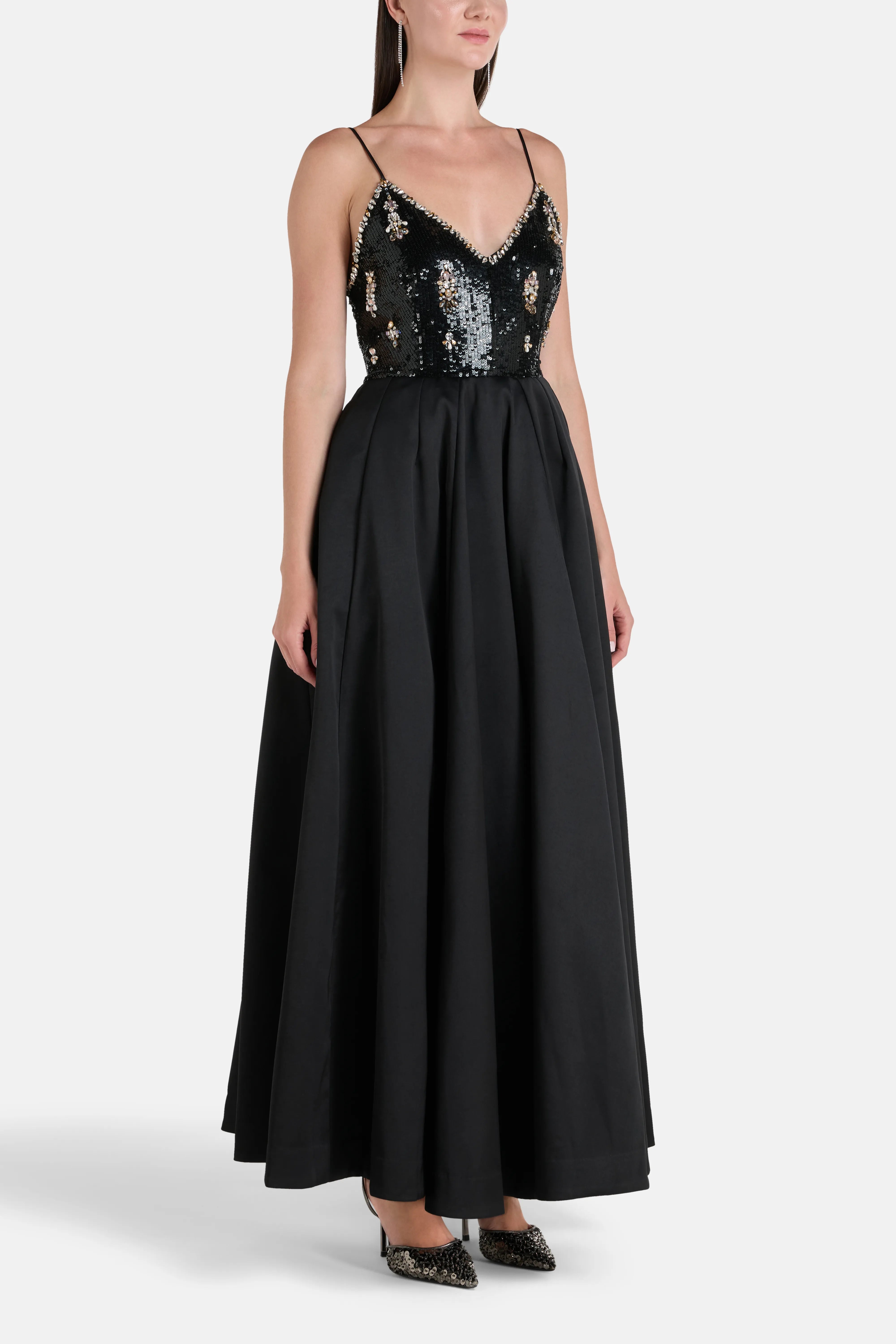 Sleeveless Embellished V-Neck Evening Dress in Black