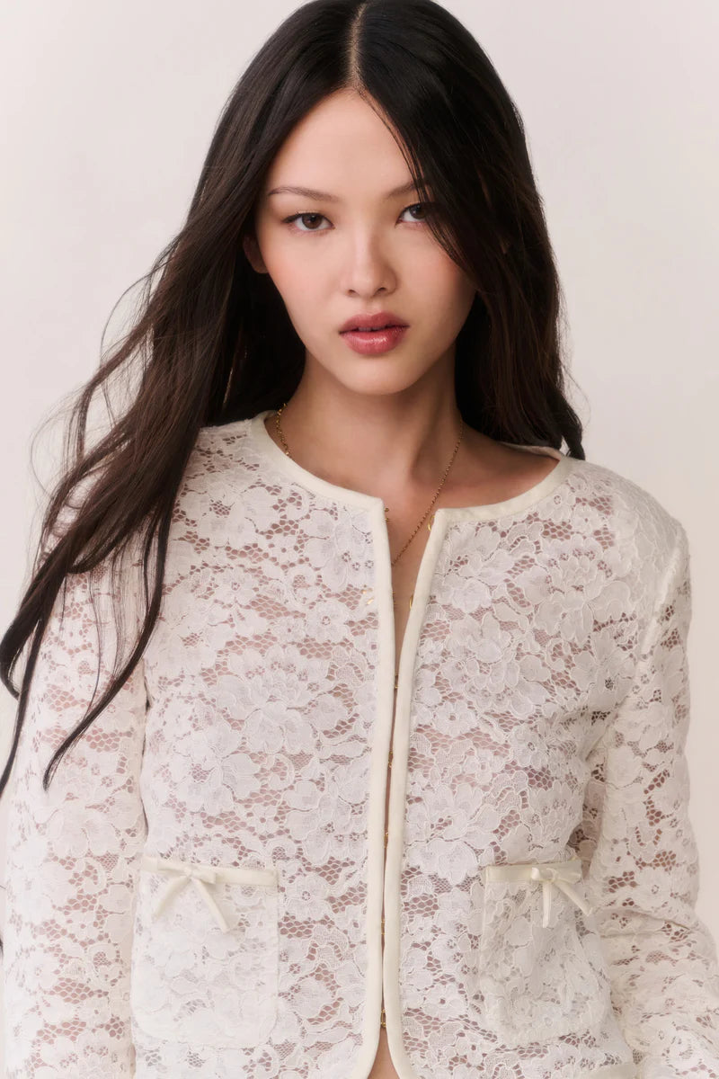 Junetta Cropped Cotton Lace Jacket in Cream