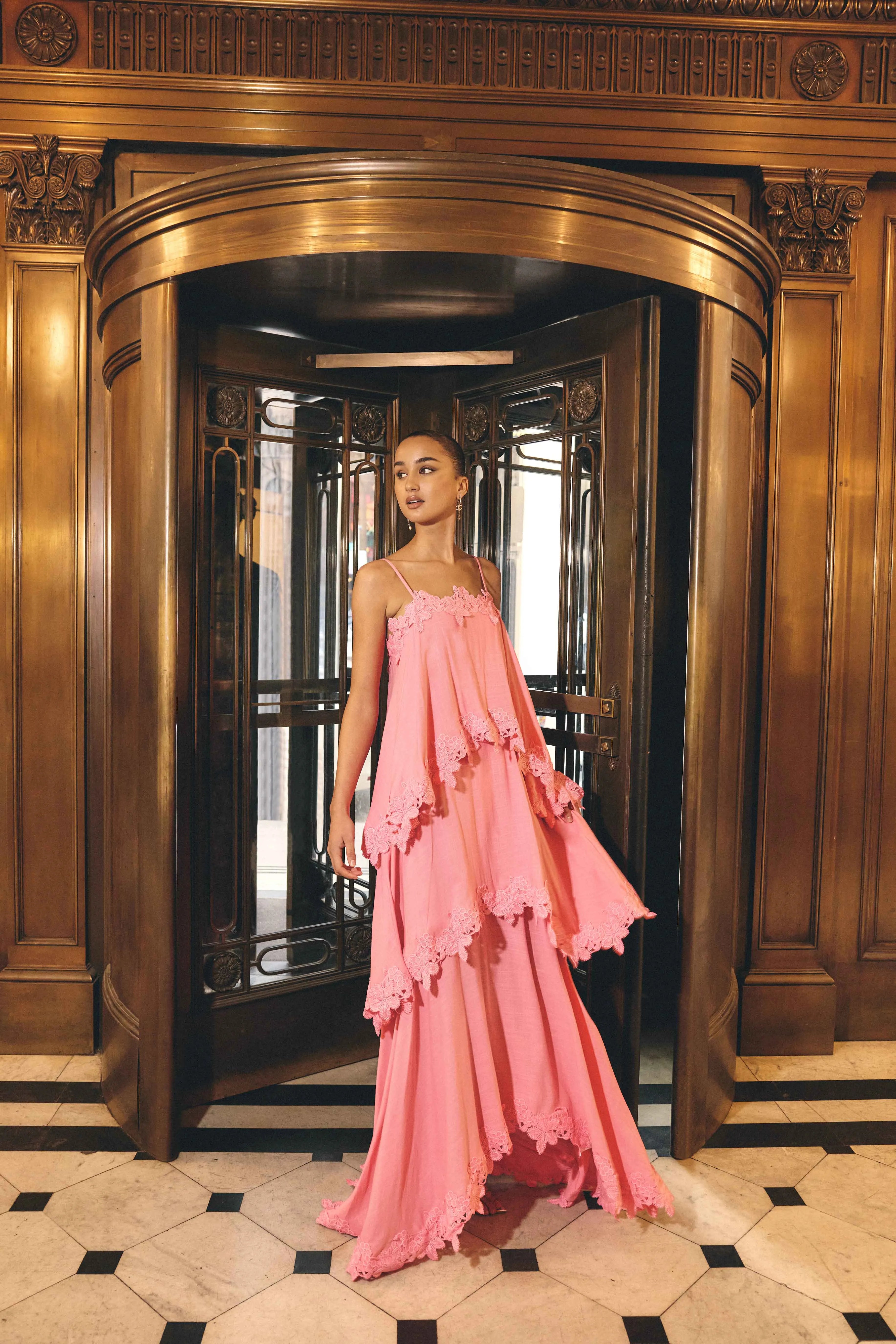 Miri Floral Tiered Sleeveless Linen Maxi Dress in Pink